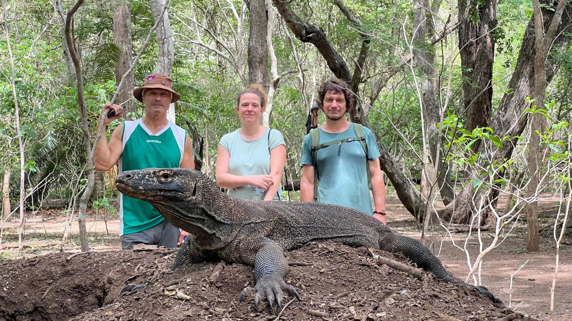 Jhuna Komodo Homestay Zewnętrze zdjęcie