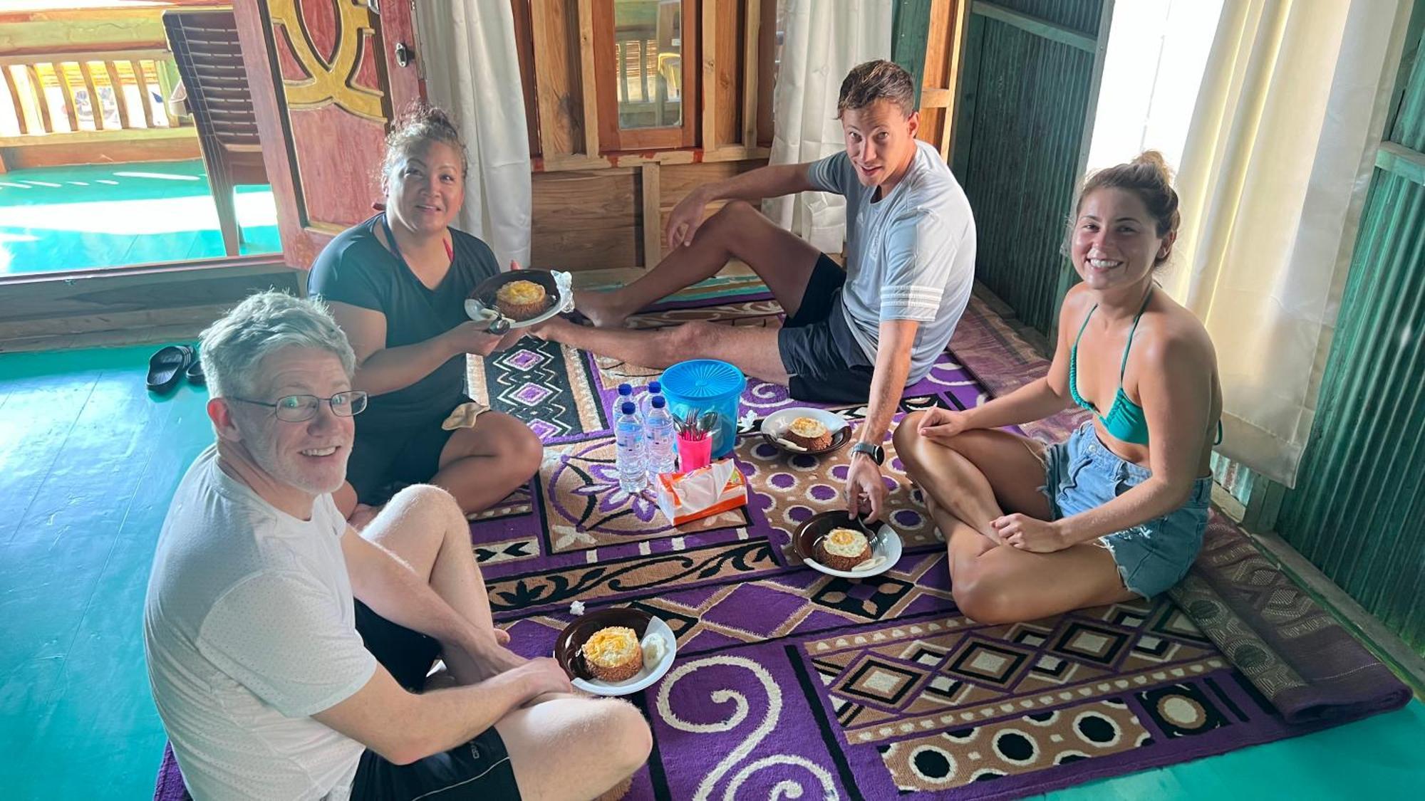 Jhuna Komodo Homestay Zewnętrze zdjęcie