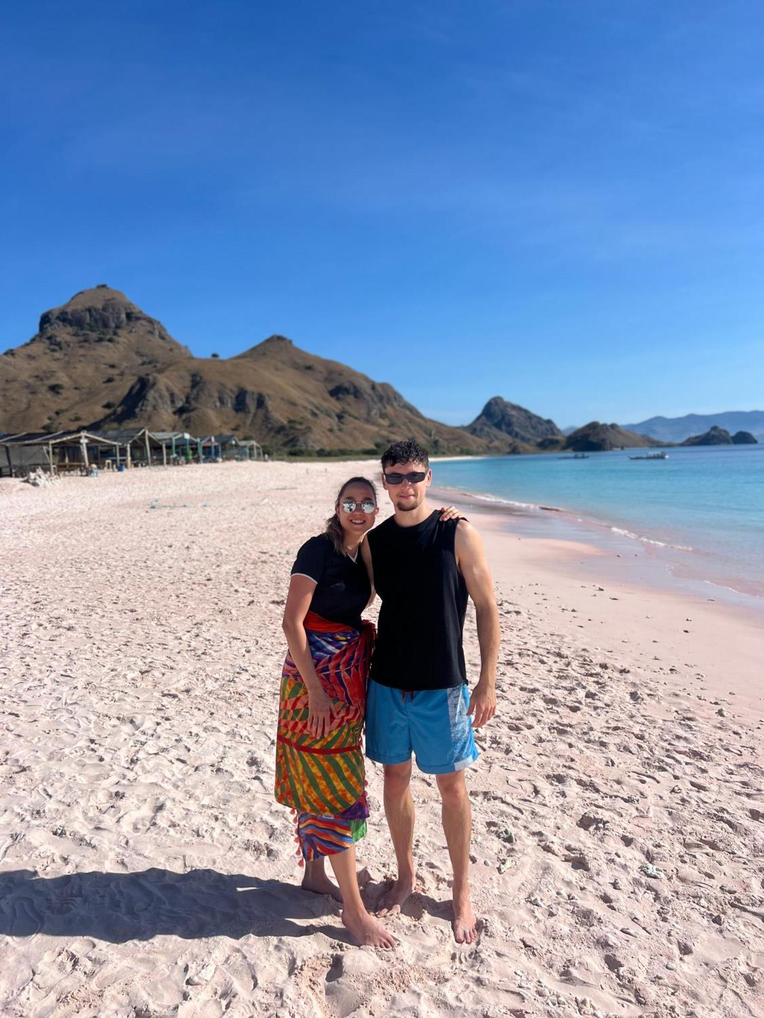 Jhuna Komodo Homestay Zewnętrze zdjęcie