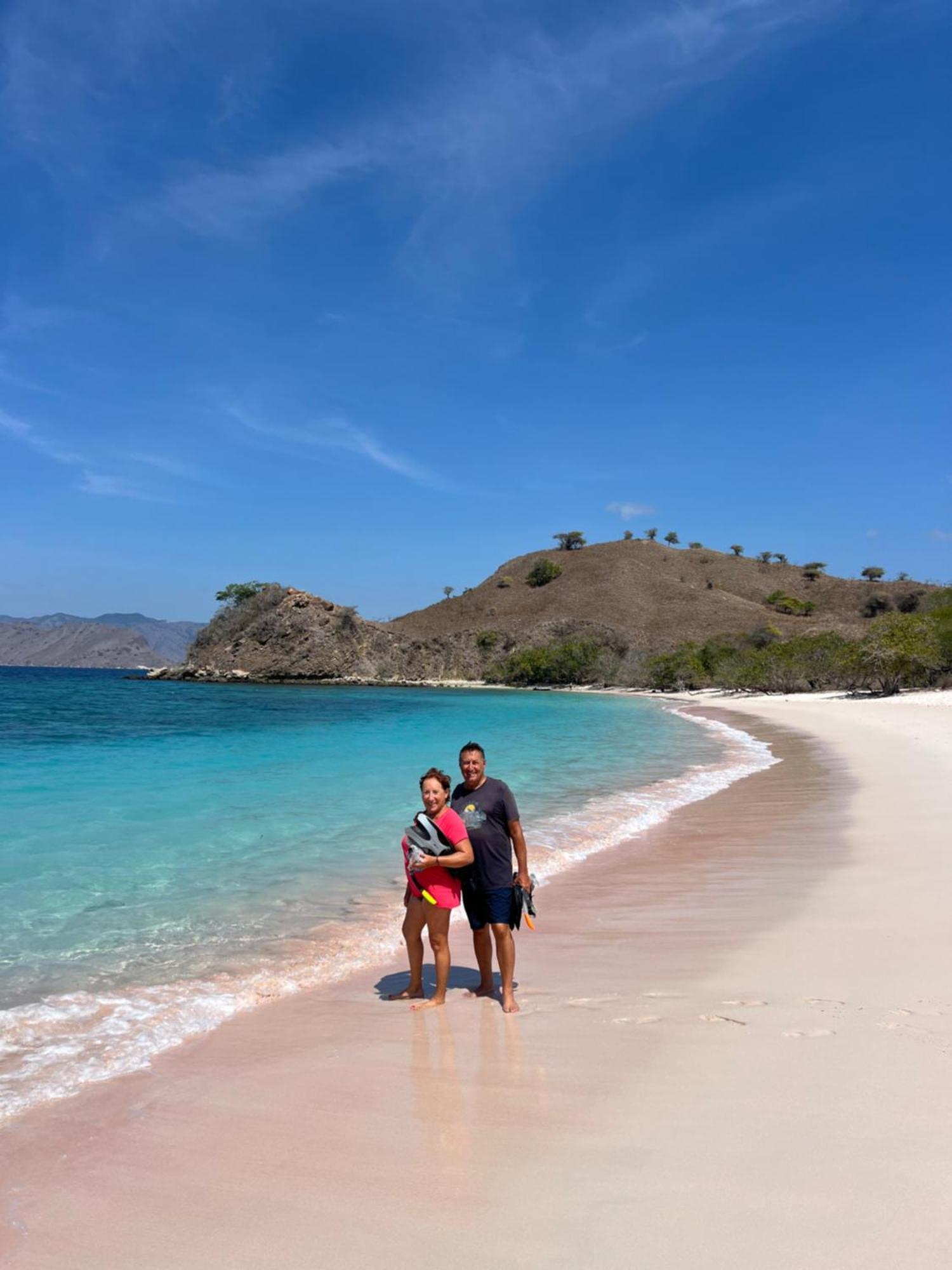 Jhuna Komodo Homestay Zewnętrze zdjęcie