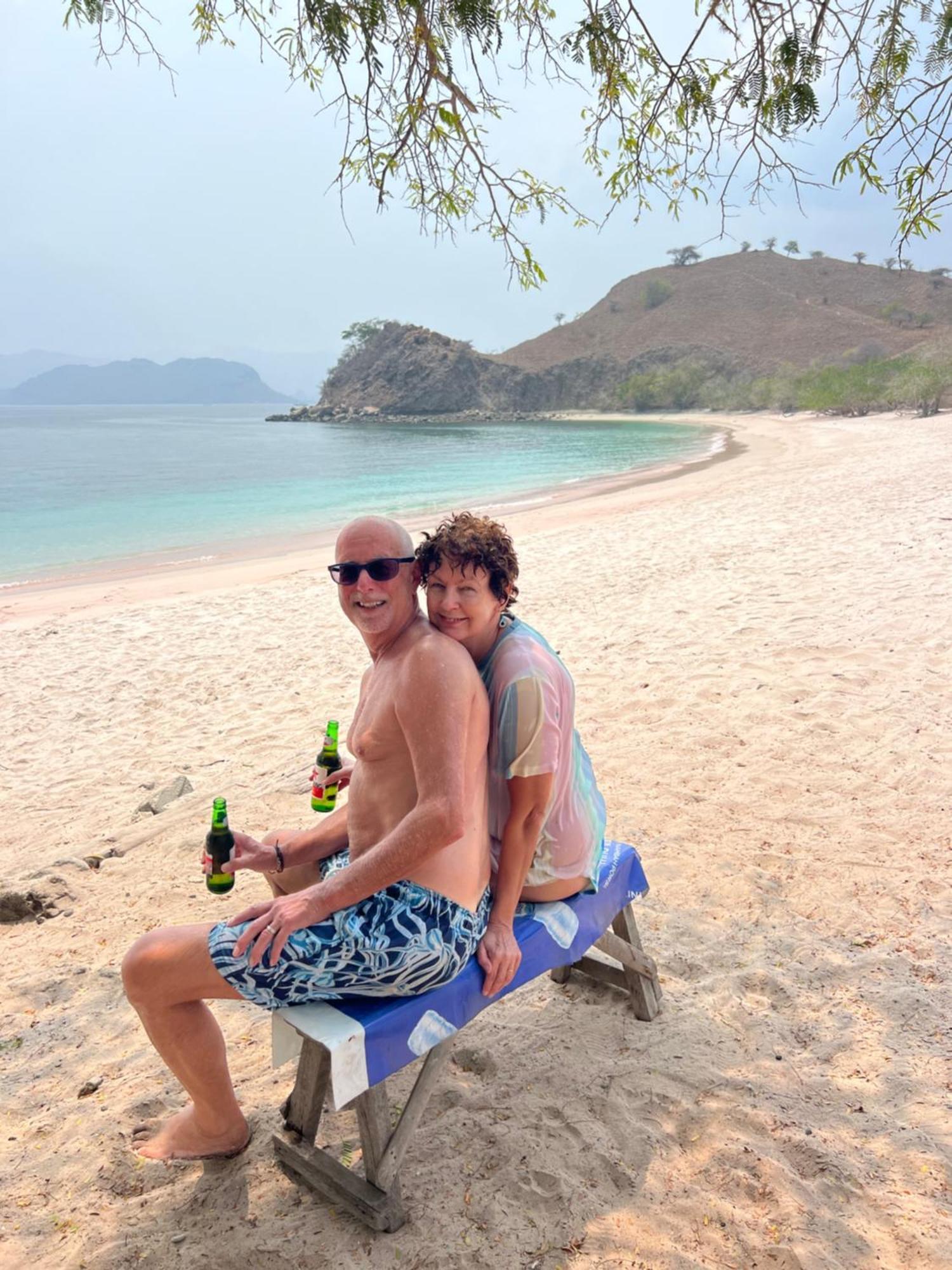 Jhuna Komodo Homestay Zewnętrze zdjęcie